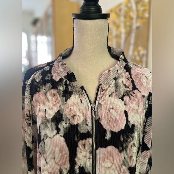 Soho Appeal Ltd. - dusty pink rose stretchy thin jacket - Picture 2 of 8